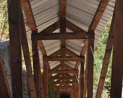 realizzazione tettoia in legno miniera gambatesa
